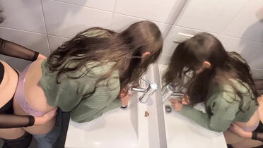 Scarlettandc's Big Ass College Girls Fuck Hard Non-Stop