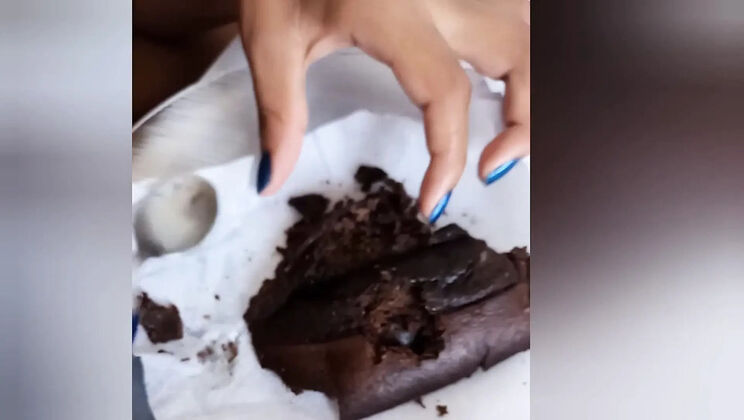 Stepdaughter Gets Extreme Deepthroat Breakfast With Milk And Cake