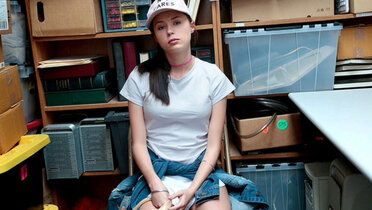 stripper cute teen caught shoplifting gets facial from security guard