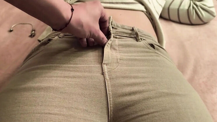 Demona Came Home Without Panties, I Fucked Her Mouth and She Kept Sucking