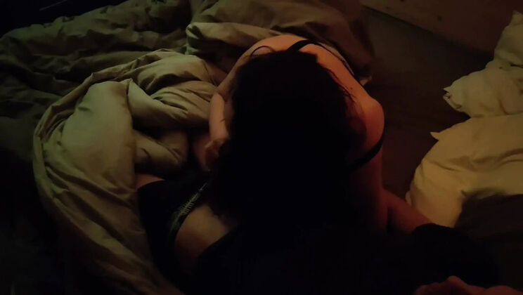 Niera's amateur homemade fuck session caught on film