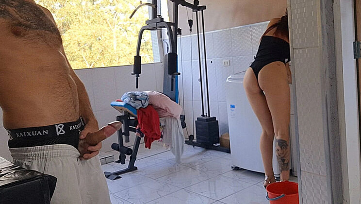 Hot redhead neighbor flashes while washing clothes in backyard, I jerk off watching her