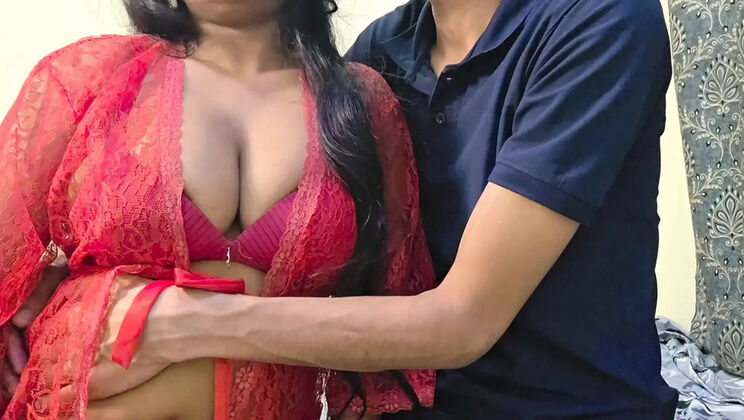 Desi Girl Gets Horny Pussy Wet, Hardcore Rough Fuck With Boyfriend