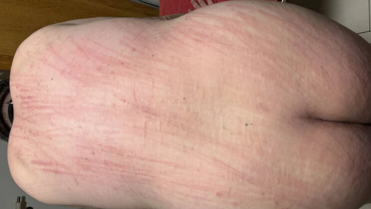 DomLadyMia Puts SlaveOfM Through Extreme Pain for Happy New Year Punishment