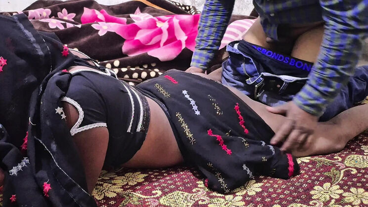 Desi Aunty Homemade Sex with Hot Indian Wife