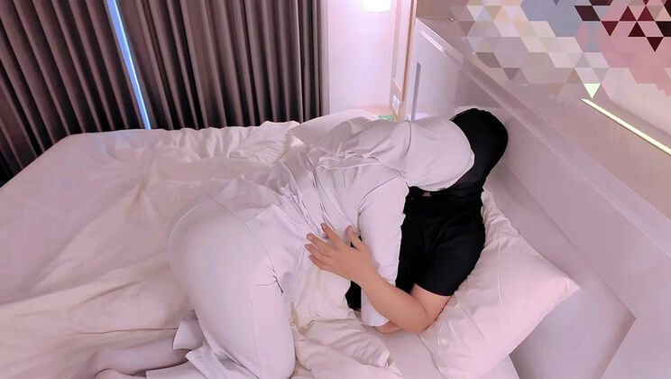 Asian nurse Nadalyne gets kinky with a hotel date on secret cheating hookup