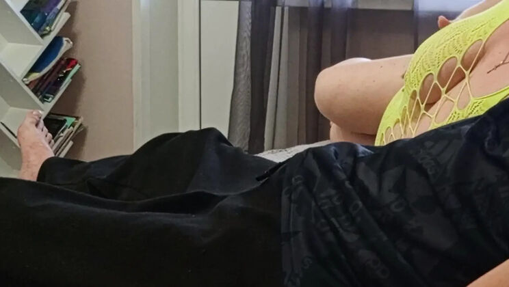Stepmom Gives Me a High Quality Blowjob and Swallows Every Drop