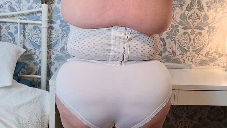 Will this Girdle fit me - Big Tits BBW Mom Aunt Wife Cheat Slut
