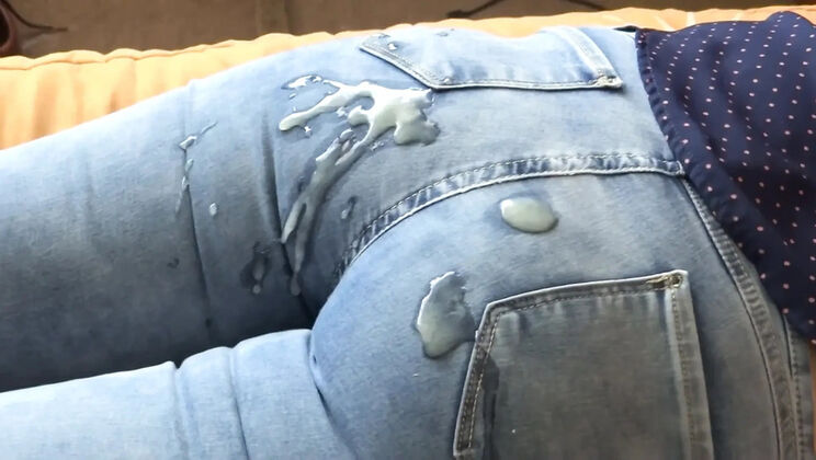 StepMom Wakes Up Excited and Masturbates Watching Driver's Huge Cock Before Big Cumshot on Jeans