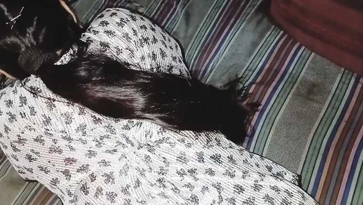 Desi Randi Anal Chudai in Gand
