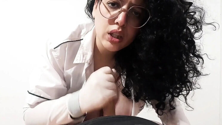 Busty Latina Doctor Eddie Queens Gives a Happy Ending Exam